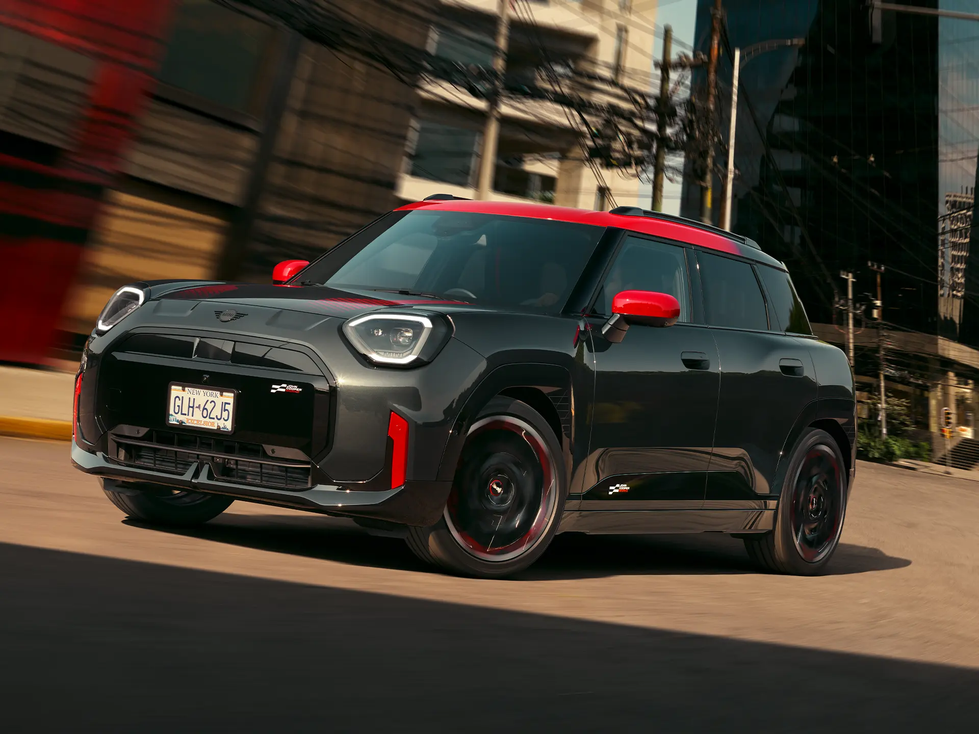 W pełni elektryczne MINI Aceman – zwiastun w pełni elektrycznego MINI Aceman JCW