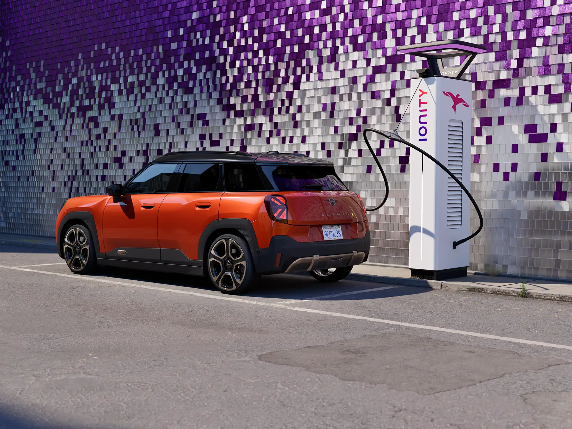 W pełni elektryczne MINI Aceman – ładowanie w miejscach publicznych