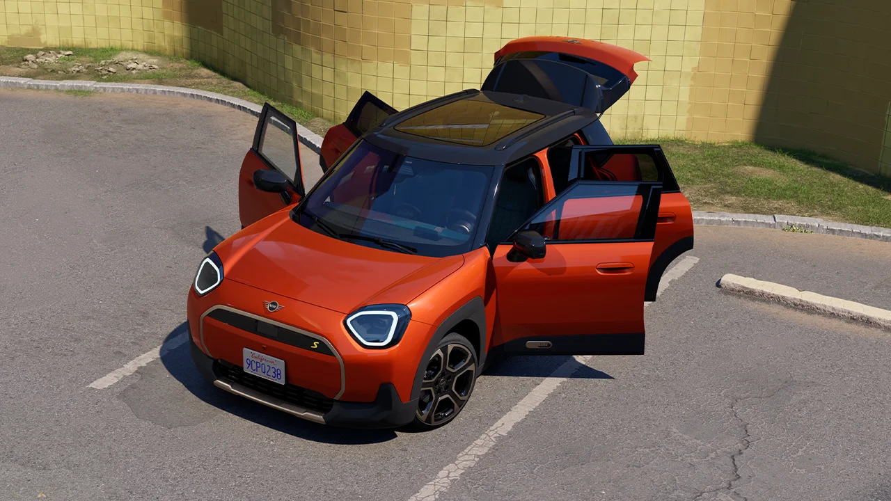 W pełni elektryczne MINI Aceman – otwarte drzwi