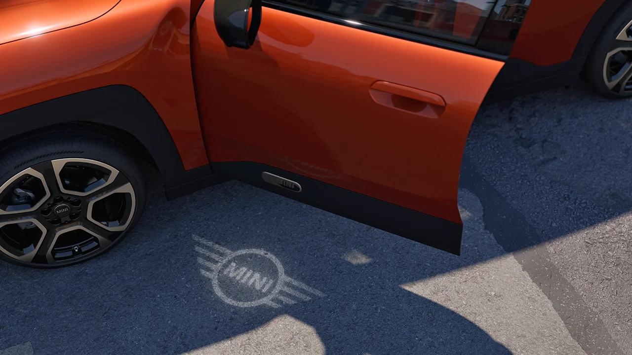 W pełni elektryczne MINI Aceman – projekcja drzwi