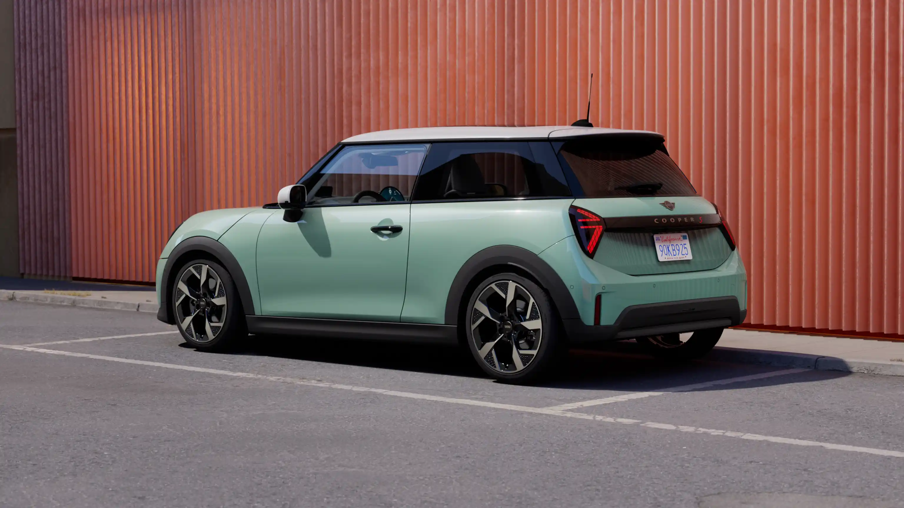 3-drzwiowe MINI Cooper – widok z tyłu po prawej