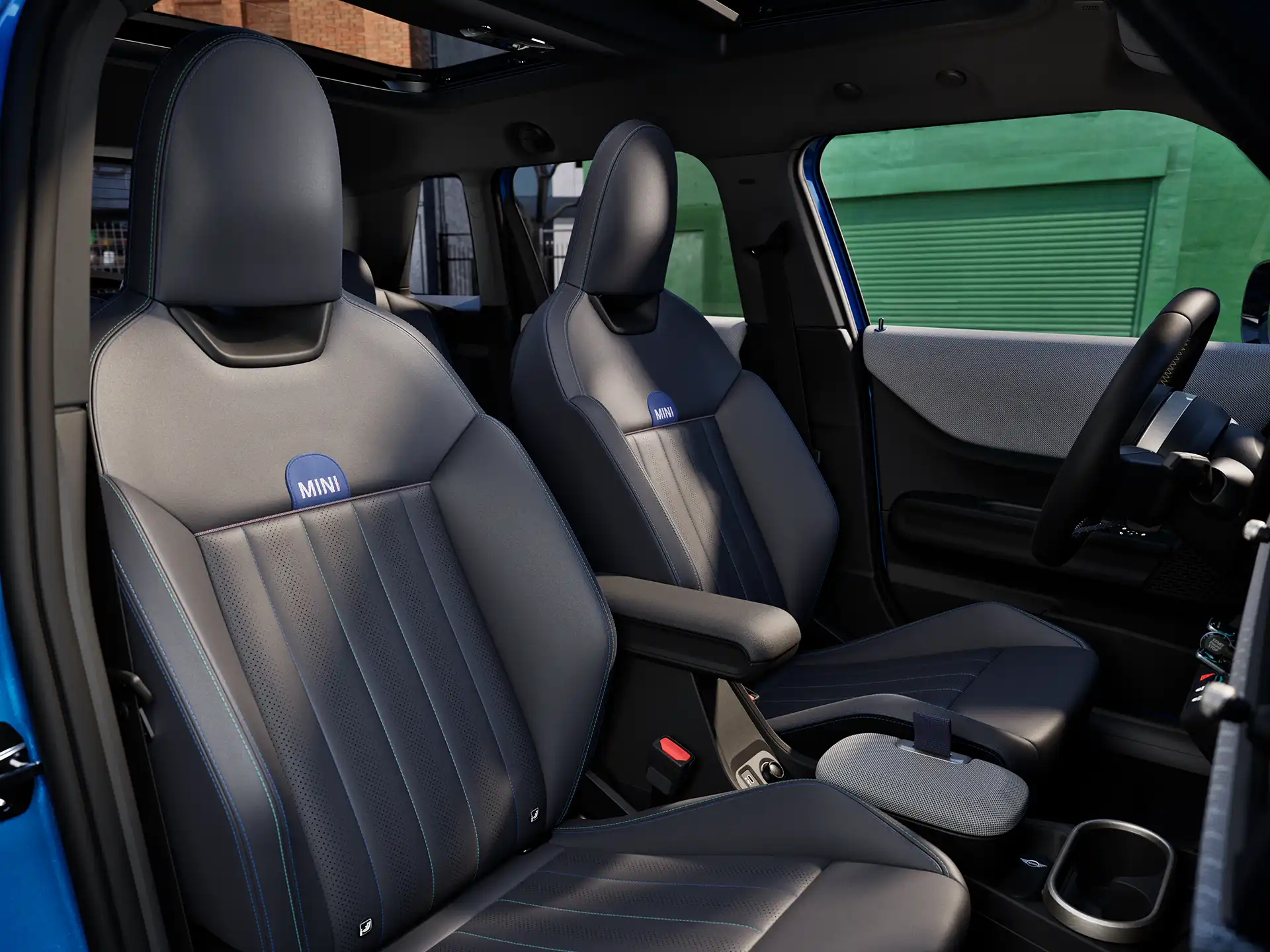 5-drzwiowe MINI Cooper – wnętrze