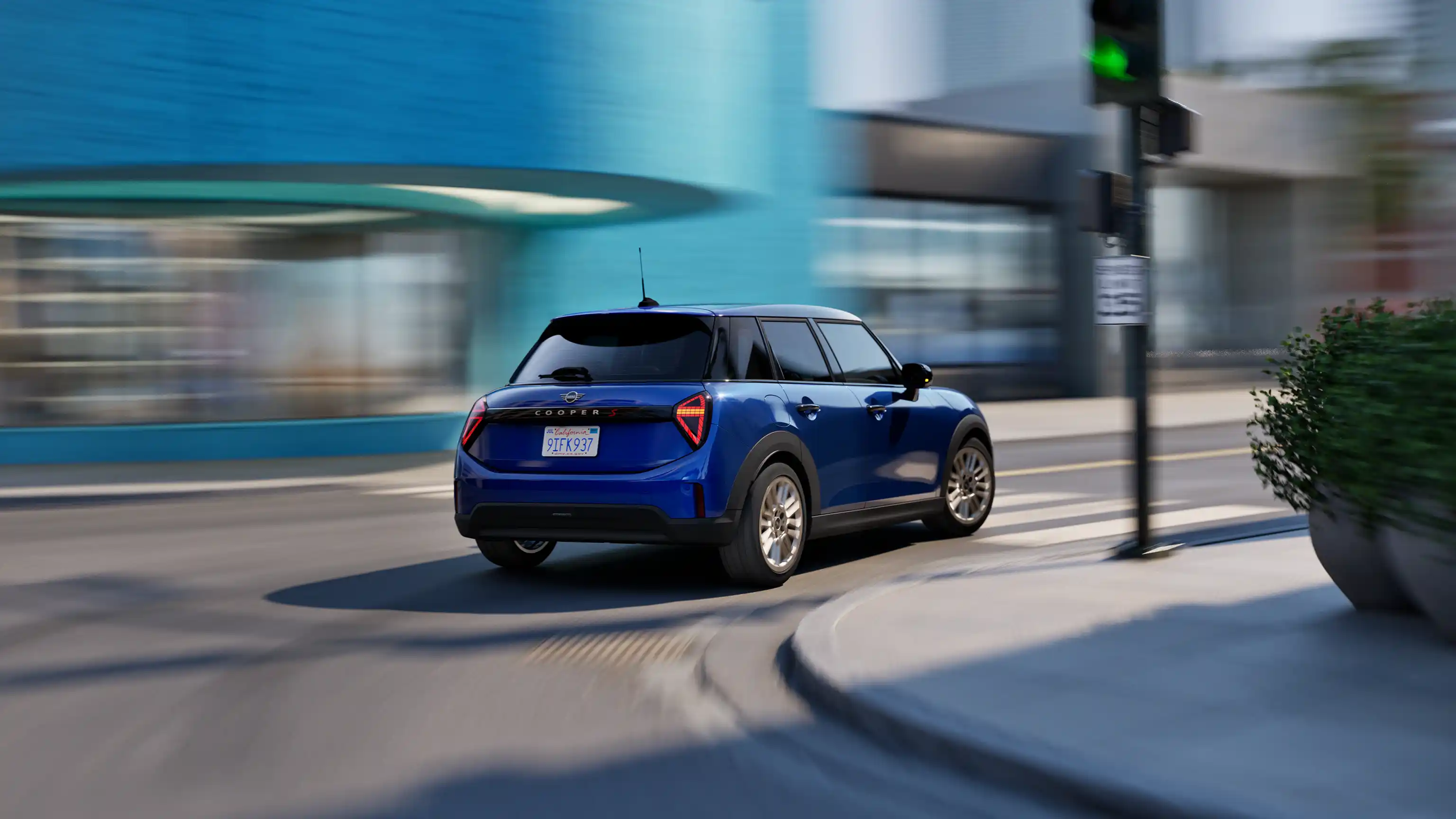 5-drzwiowe MINI Cooper – Driving Assistant