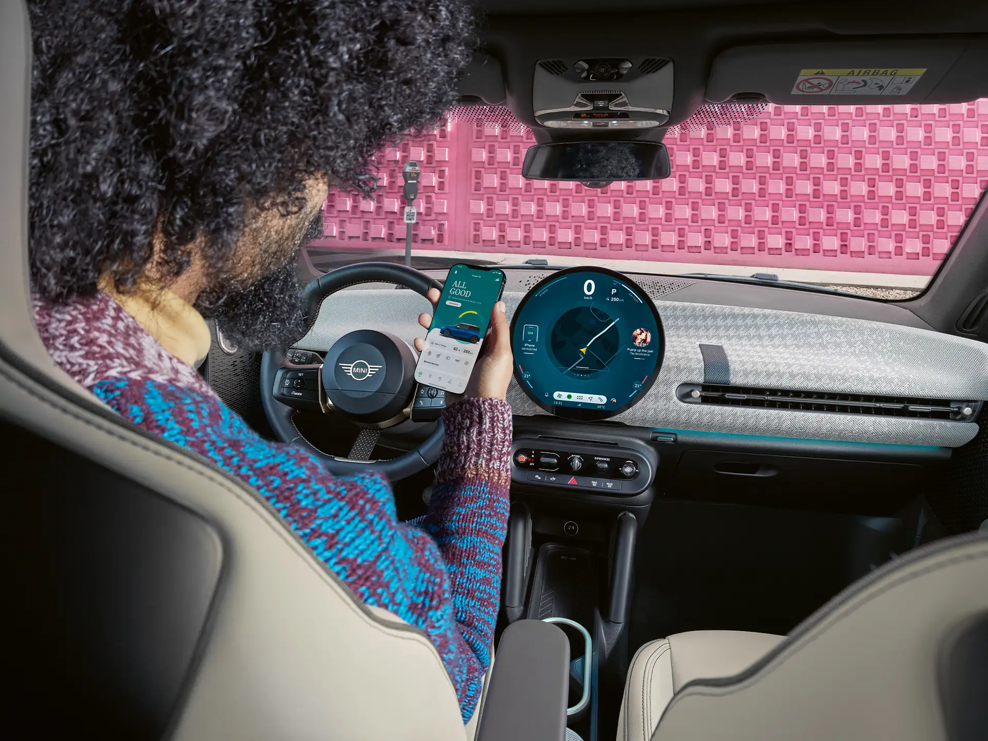 W pełni elektryczne MINI Cooper – MINI podróż