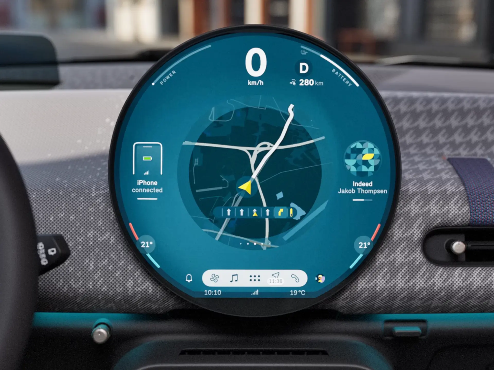 W pełni elektryczne MINI Cooper – okrągły wyświetlacz