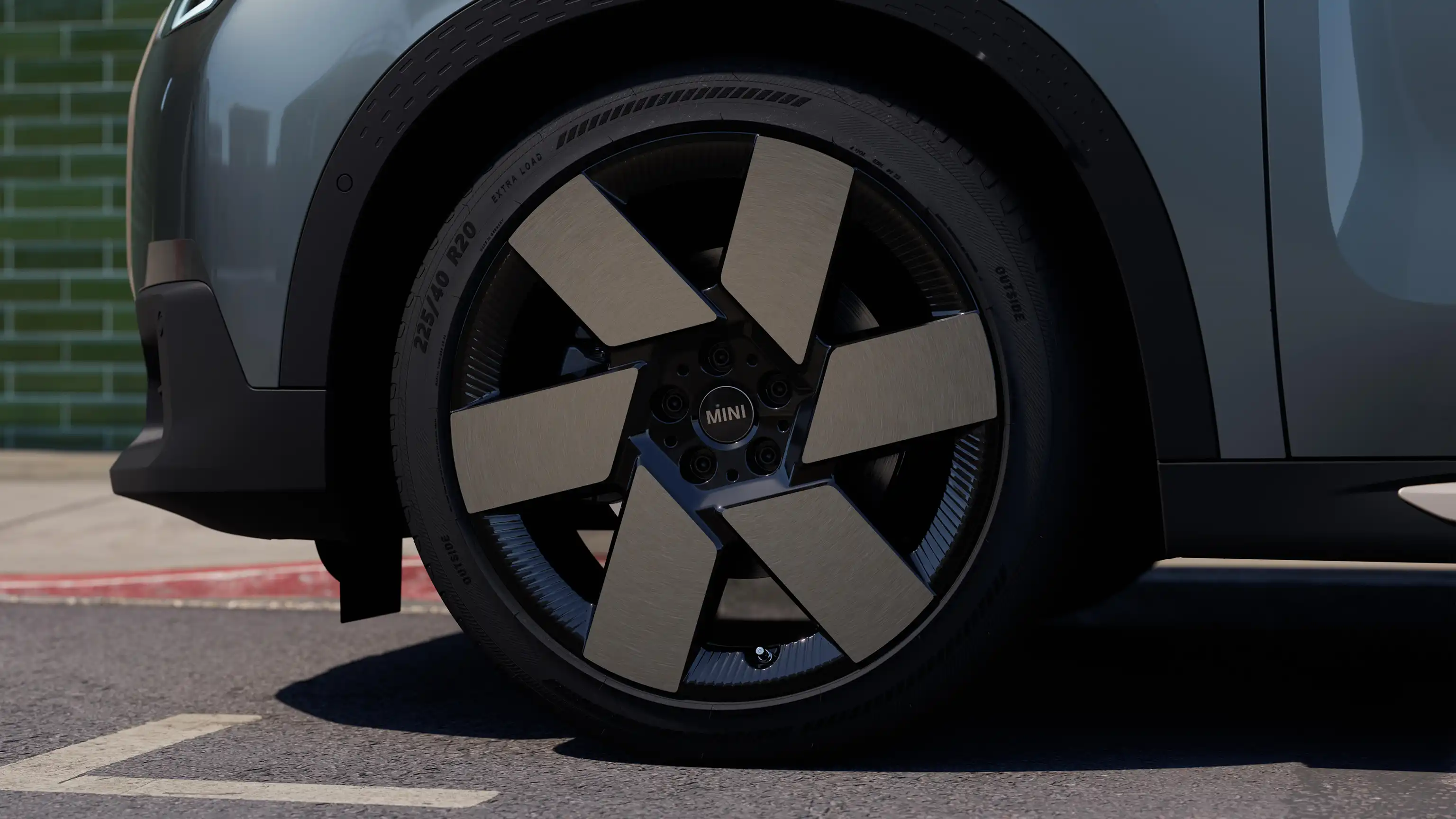 Elektryczne MINI Countryman – koła – wideo