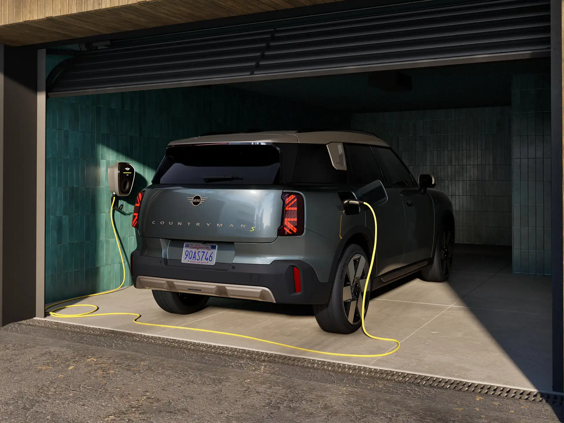 Elektryczne MINI Countryman – ładowanie w domu