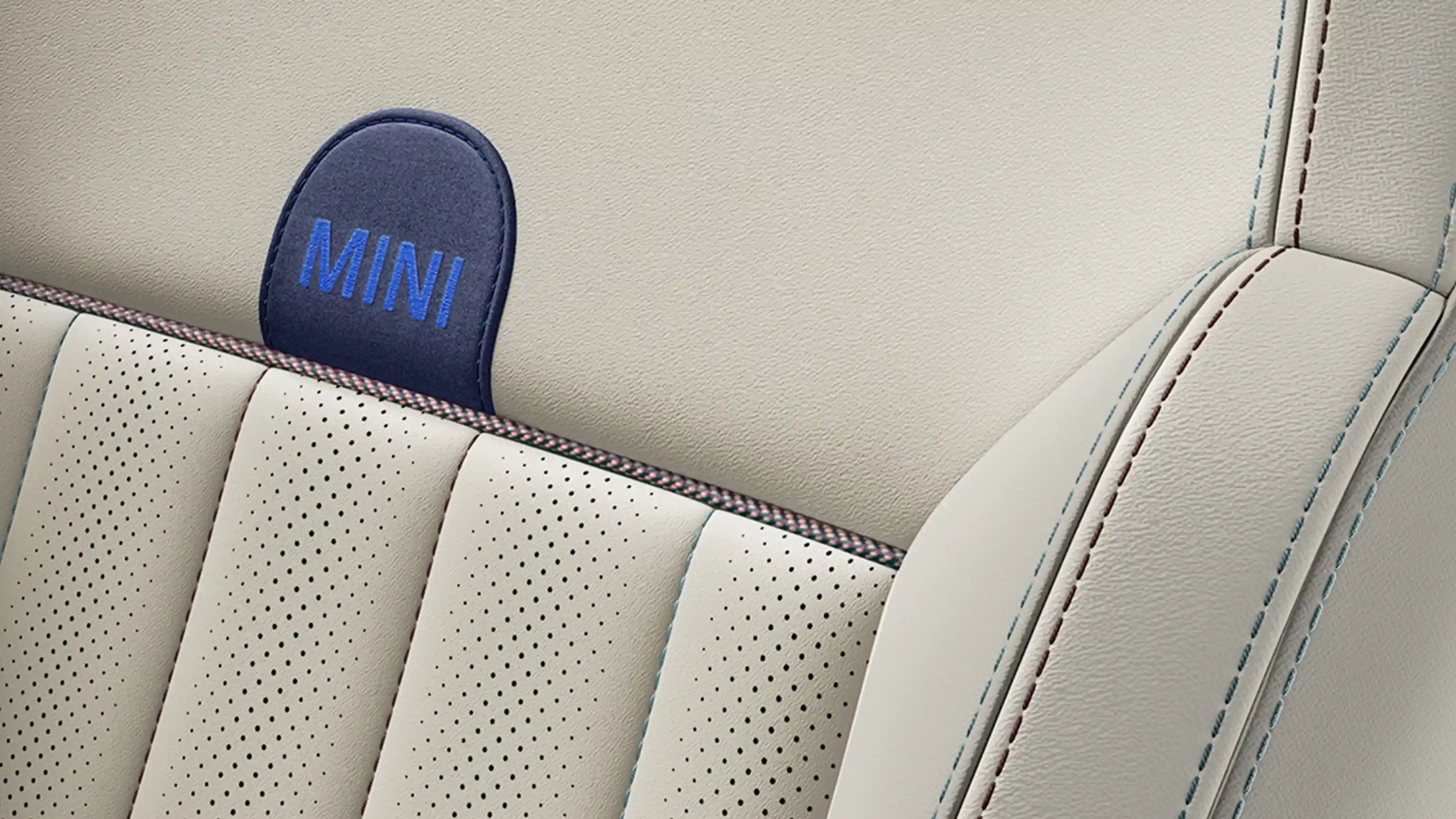 Elektryczne MINI Countryman – kabina Favoured Style