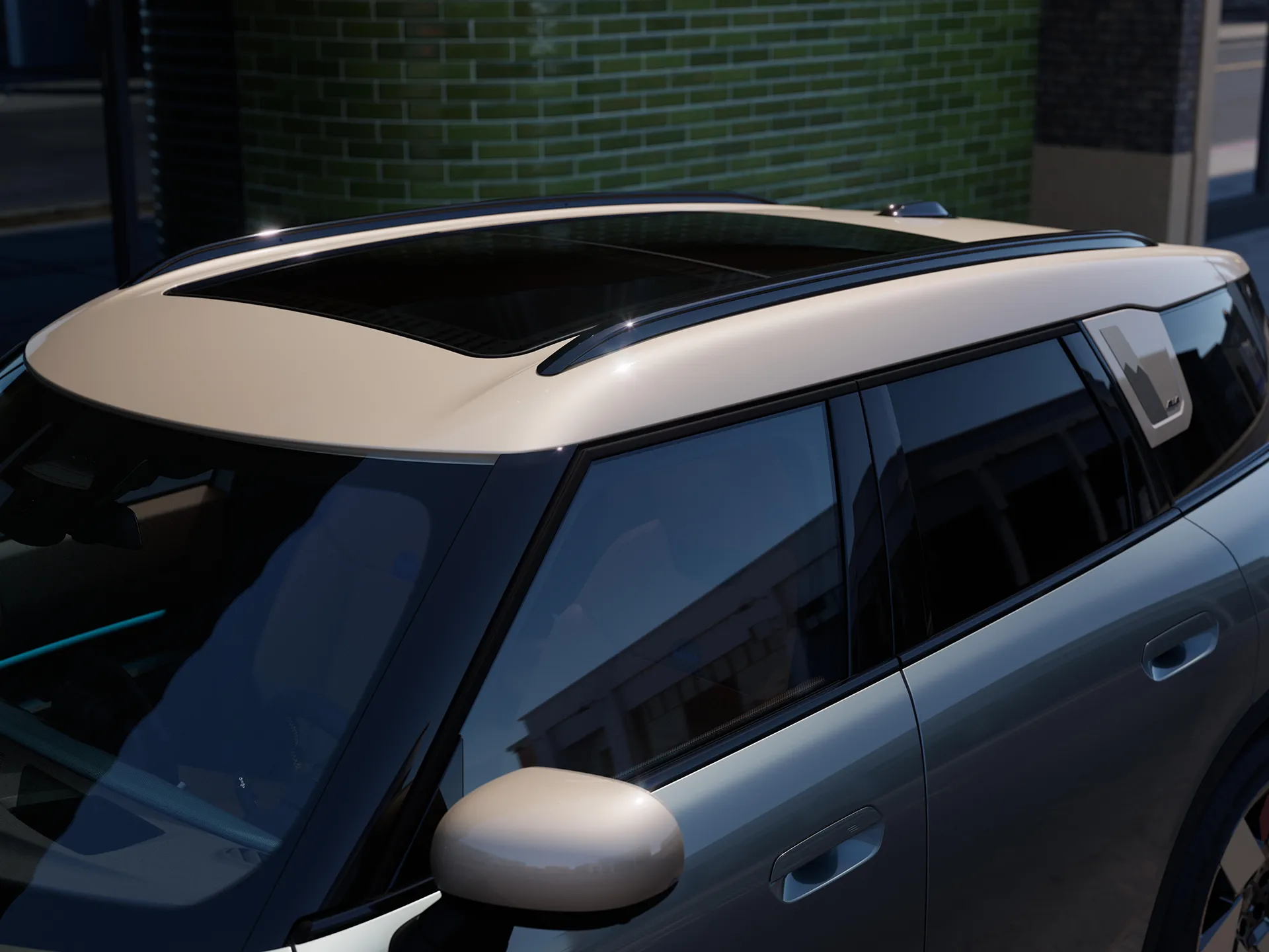 Elektryczne MINI Countryman – dach panoramiczny