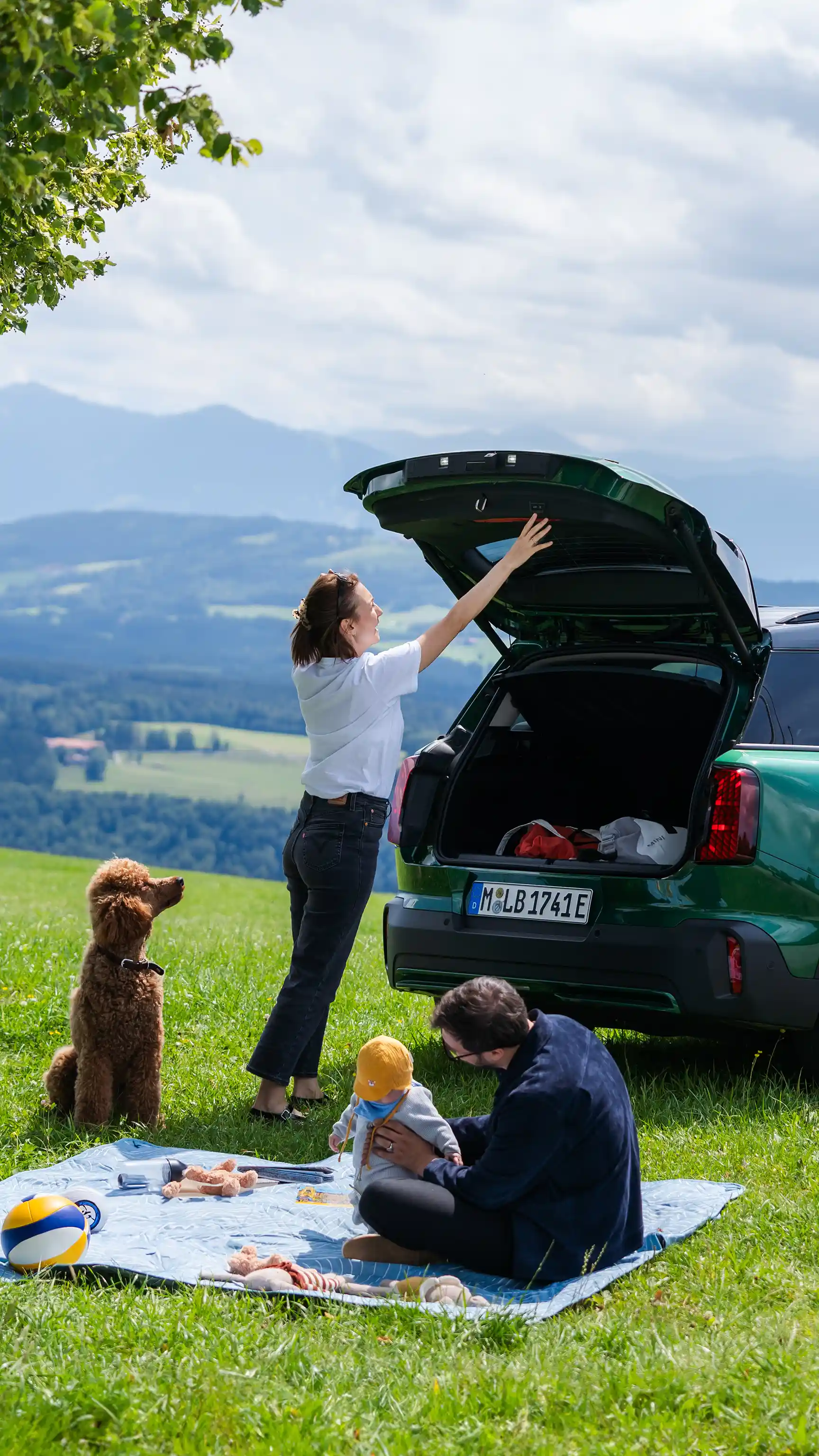 Elektryczne MINI Countryman – z zewnątrz