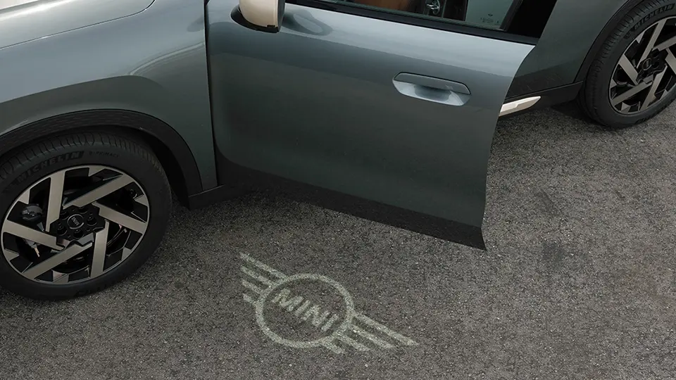 MINI Countryman – wygląd zewnętrzny – światła powitalne