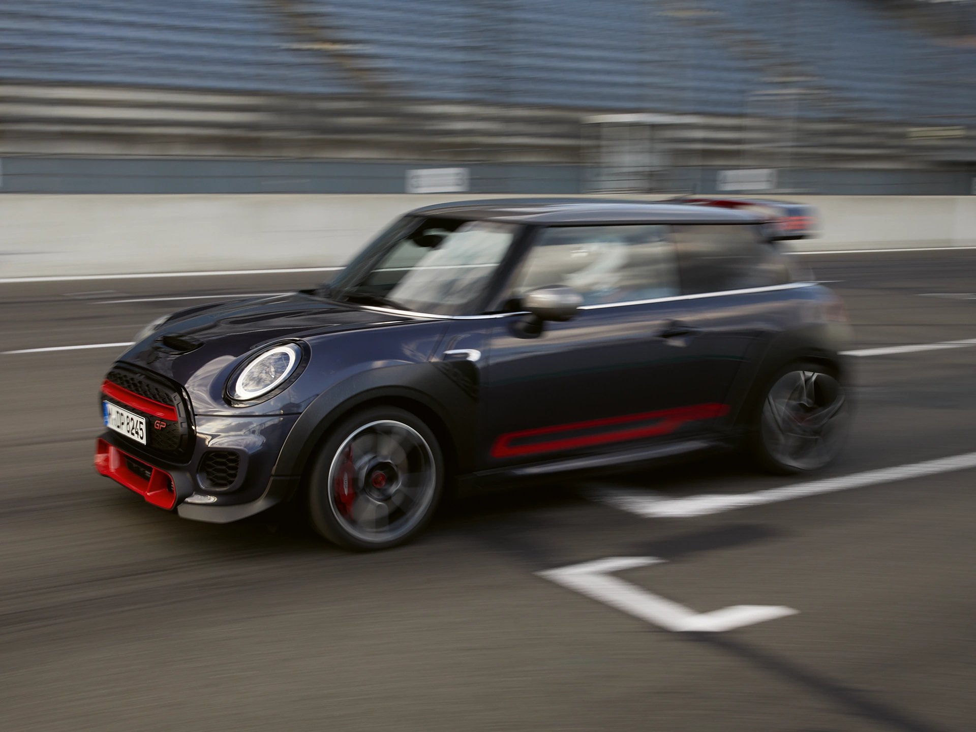 MINI John Cooper Works – MINI GP w trakcie wyścigu