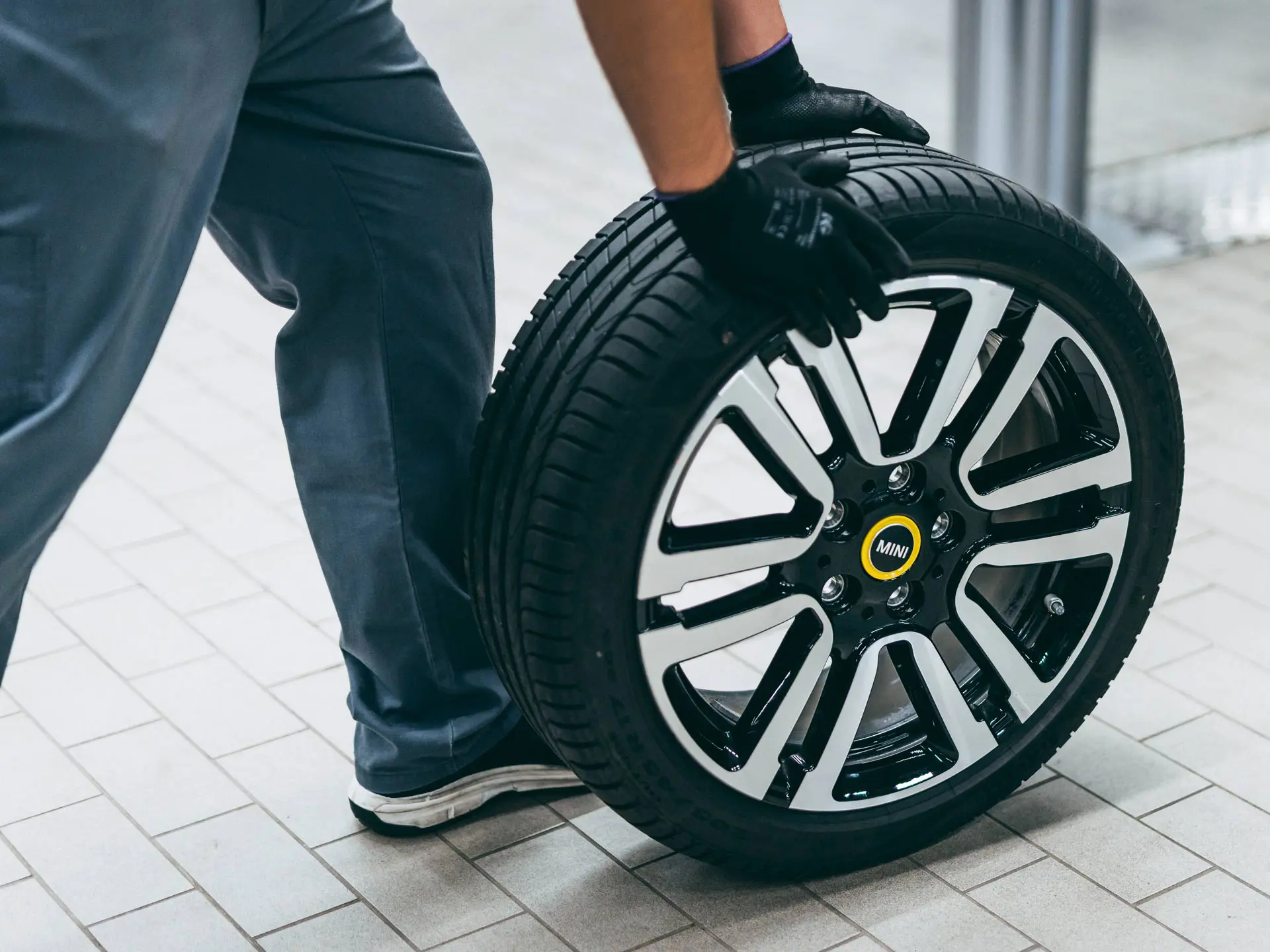Koła MINI – ubezpieczenie opon mini – pokrycie