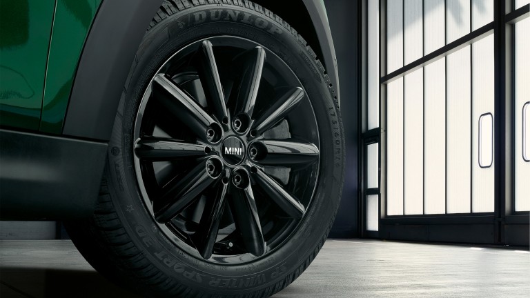 AKCESORIA MINI – 16-calowe obręcze kół Radial Spoke – 508 Jet Black