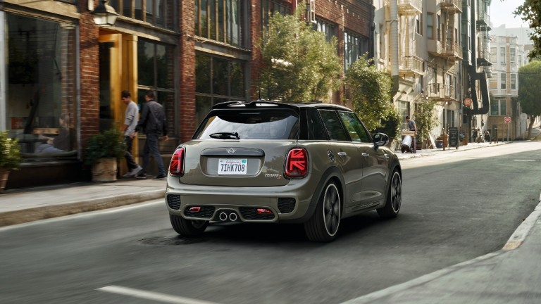 NOWE 5-DRZWIOWE MINI HATCH