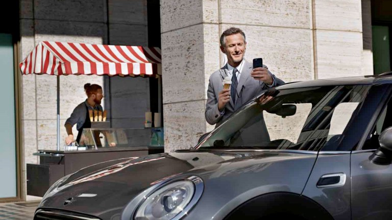 MINI Leasing feature