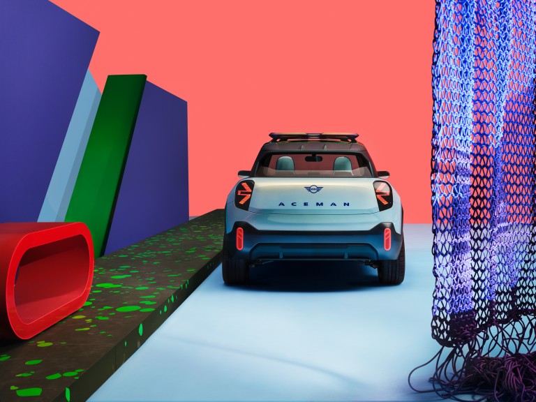 mini concept - aceman - wygląd zewnętrzny - widok z tyłu