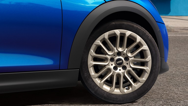 MINI - Etykieta opony MINI - NOWE MINI 5-DRZWIOWE 