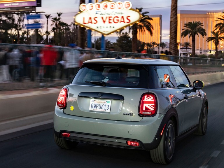 elektromobilność Mini – z LA do Las Vegas – pustynia mojave