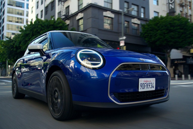 Elektromobilność MINI – technologia – zwinność napędu przedniego