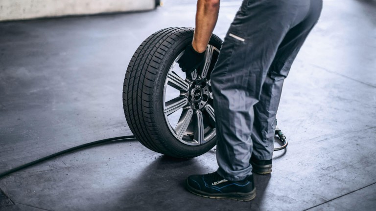 Serwis MINI – uszkodzenia i naprawy – koła i opony MINI 