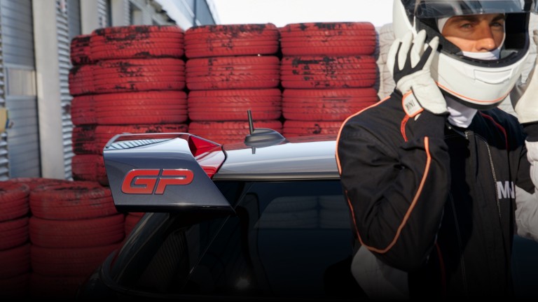 MINI JCW GP – Tylny spojler – 300 KM
