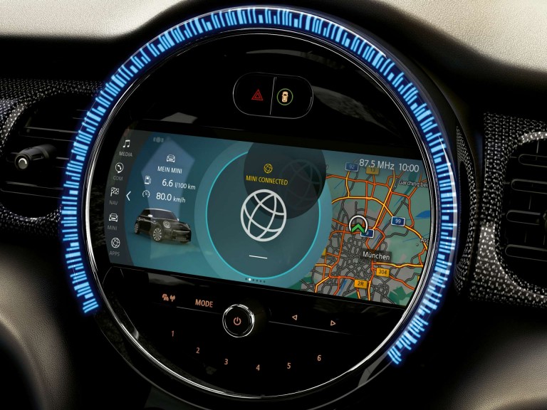 MINI Connected - Pakiety - Connected Navigation Plus