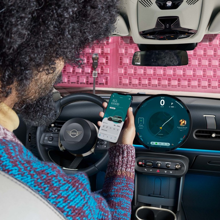3-drzwiowe MINI Cooper - mozaika - doświadczenia cyfrowe