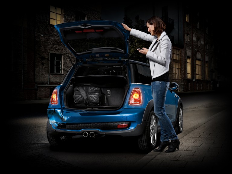 3-drzwiowe MINI Hatch. Pomoc drogowa MINI